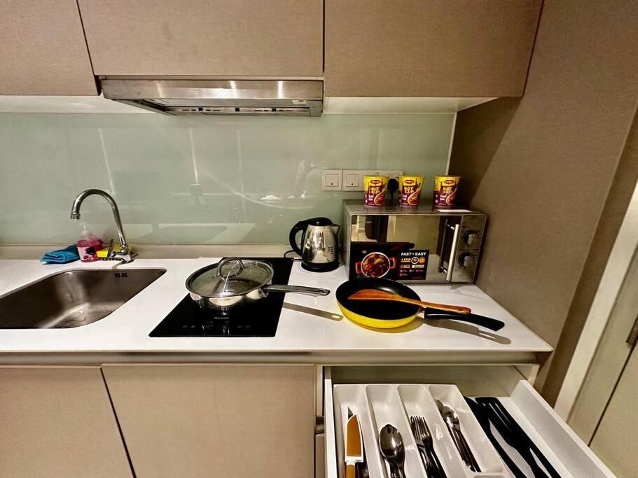 Luxury Stay-Tamarind Suite Cyber Cyberjaya Luaran gambar